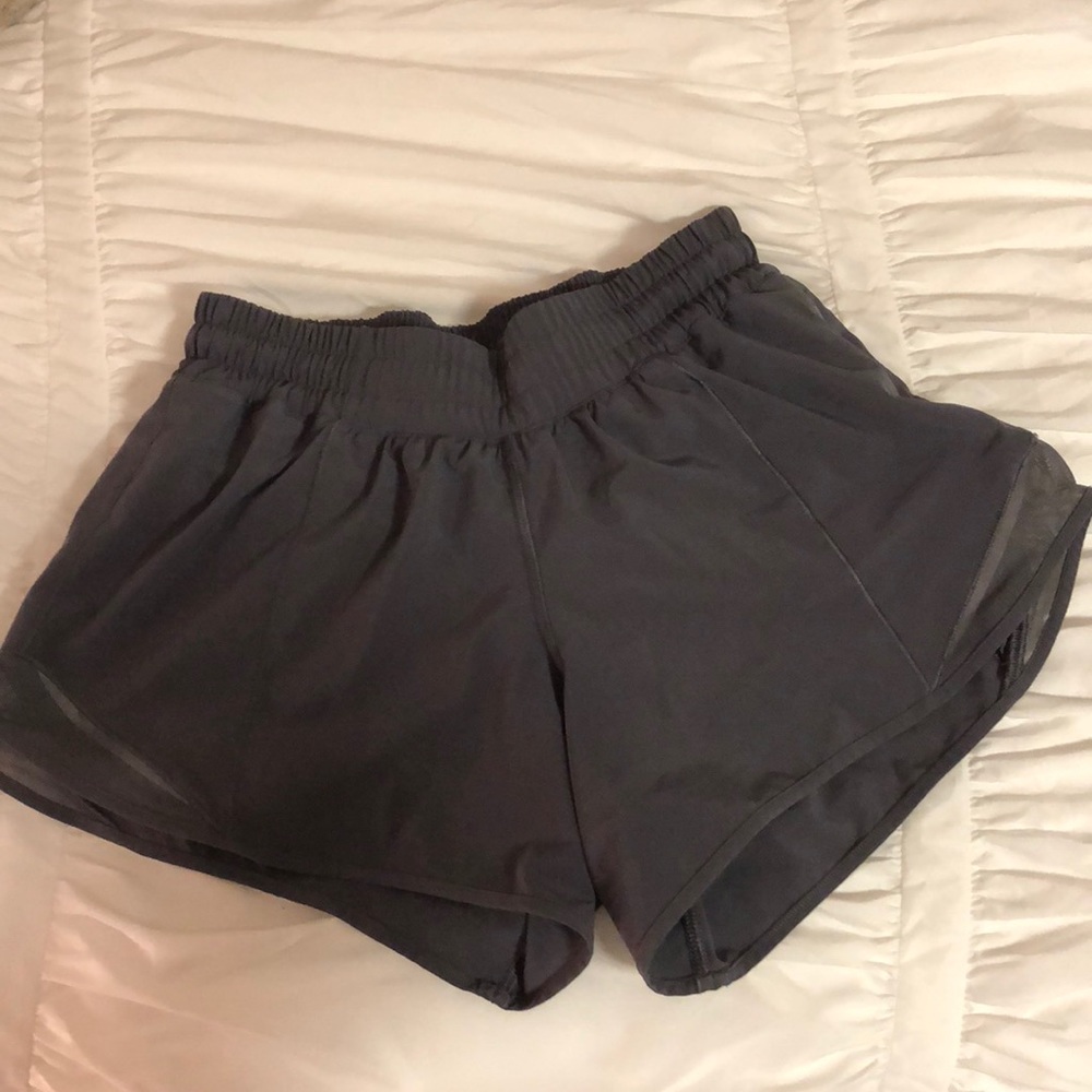Lulu Lemon Hotty Hot Shorts 2 Long